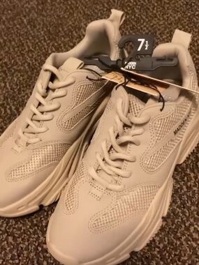 Steve Madden Beige Chunky Sneakers
